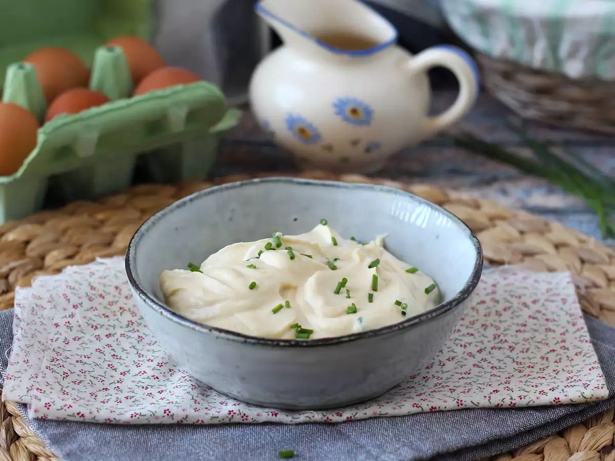 Lichte mayonaise met hardgekookte eieren, zonder olie! Perfect als je geen rauwe eieren mag eten - foto 2