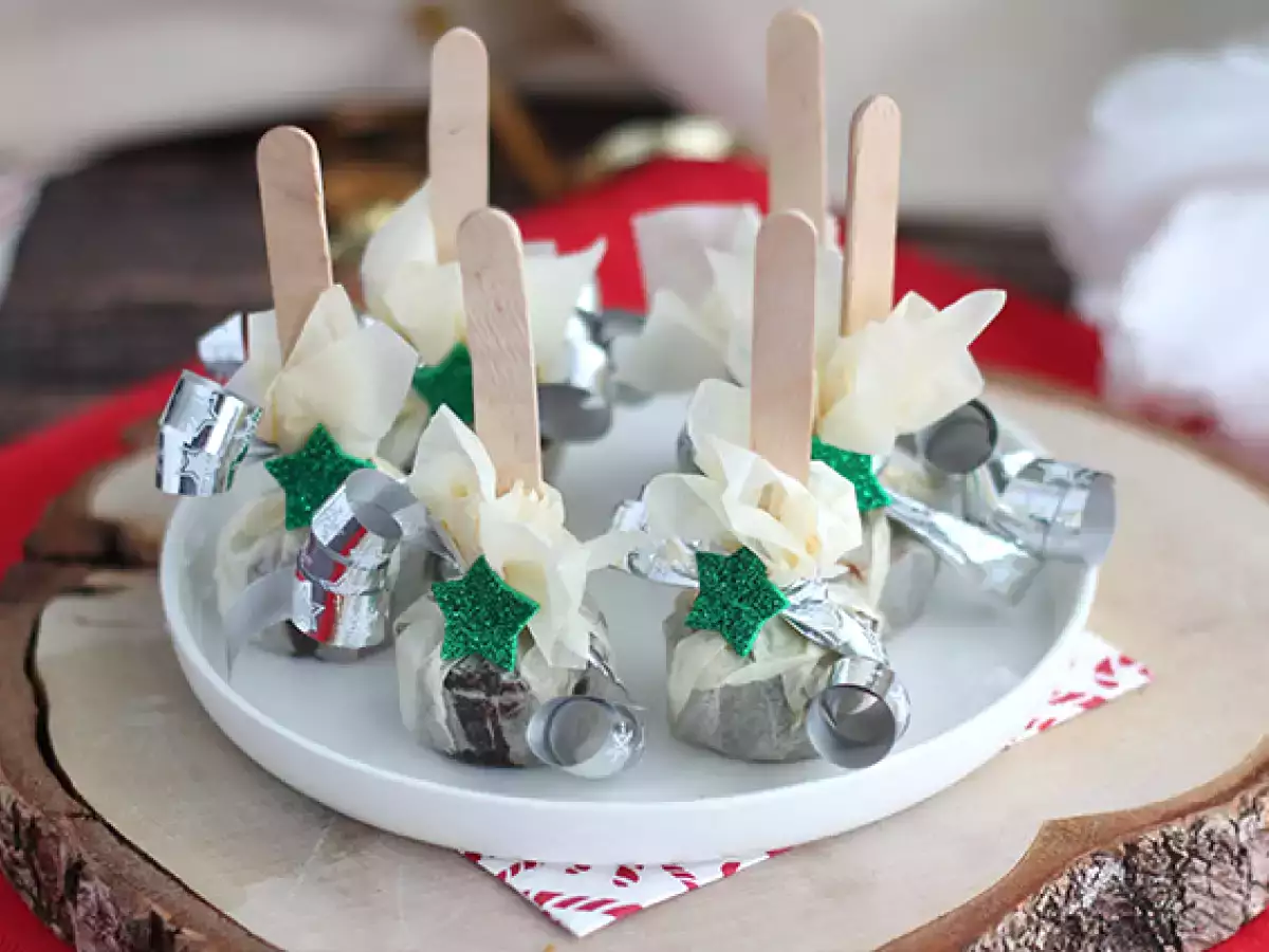 Lollies voor warme chocolade: pure chocolade + Carambar