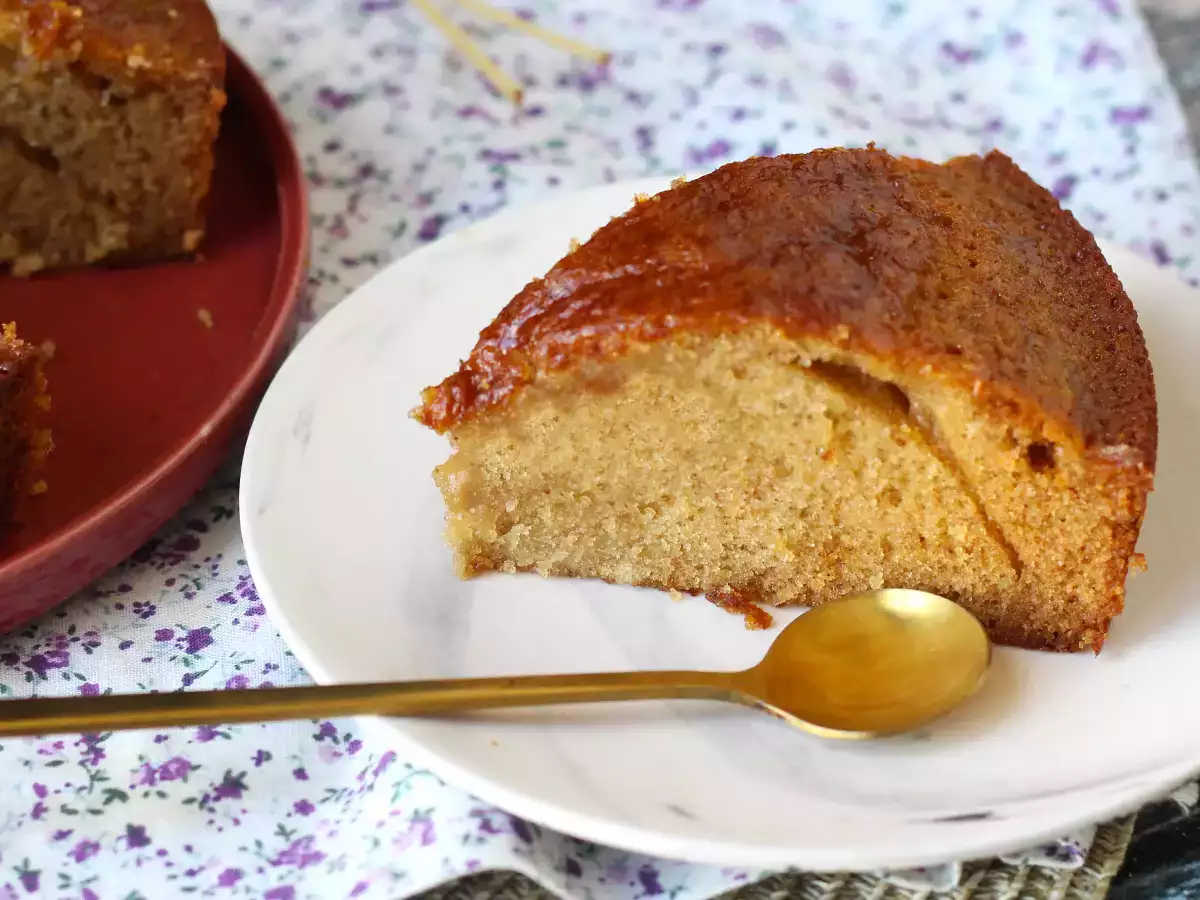 Luchtige en smeuïge honingcake: makkelijk en zonder mixer - foto 4