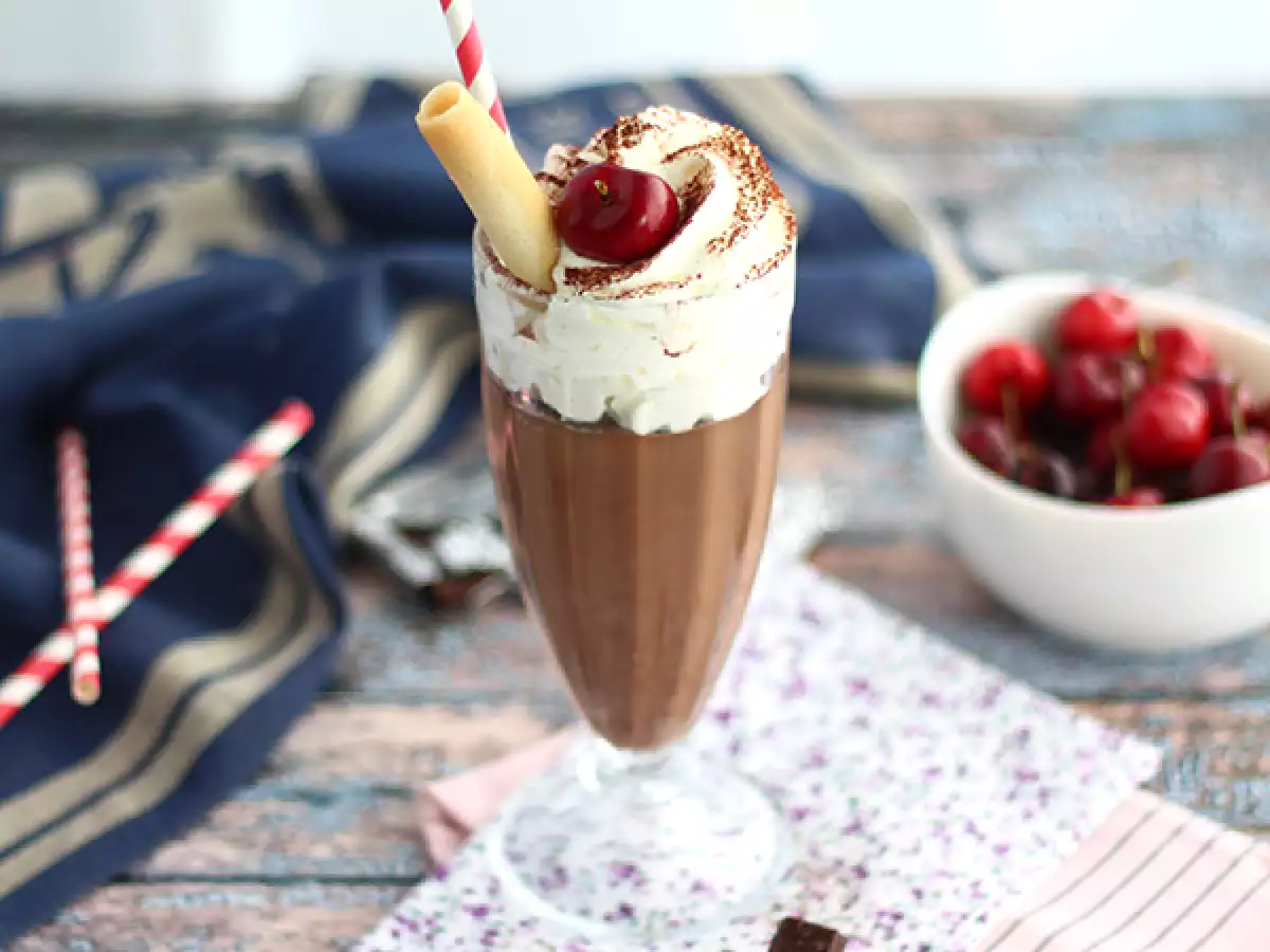 Luikse chocoladeroom met Weense slagroom
