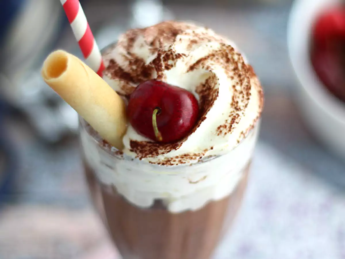 Luikse chocoladeroom met Weense slagroom - foto 2