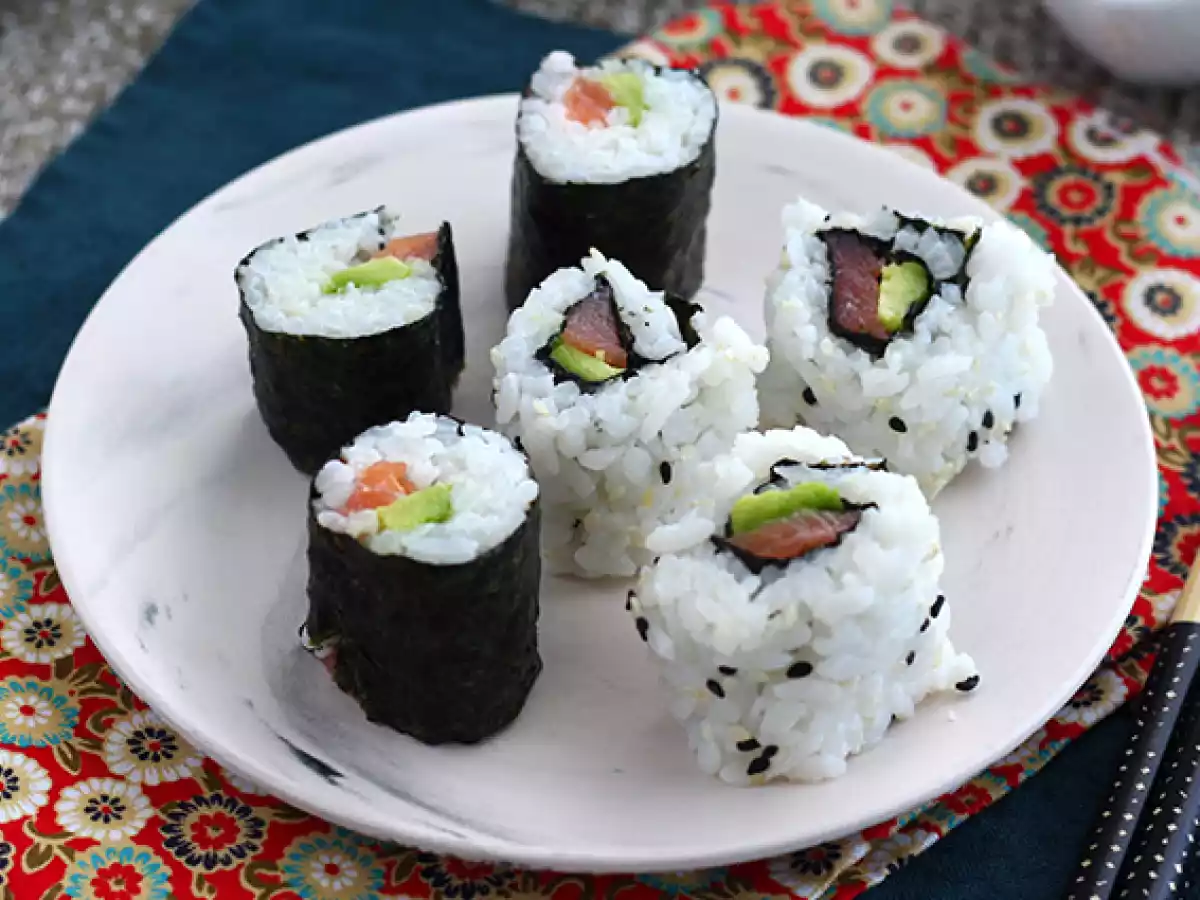 Makis met gerookte zalm en avocado - foto 4