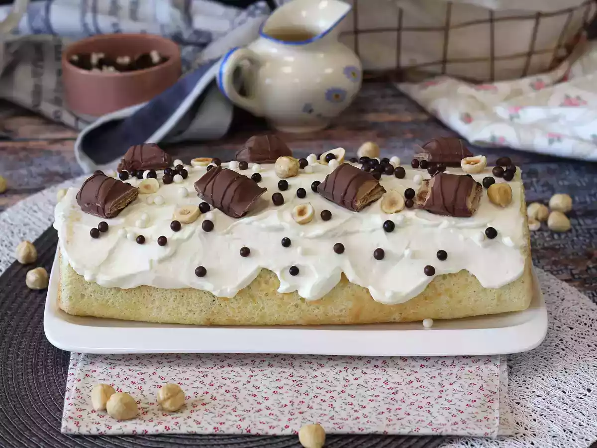 Makkelijk broodje met Kinder Bueno-smaak, perfect als verjaardagstaart of kerststol!