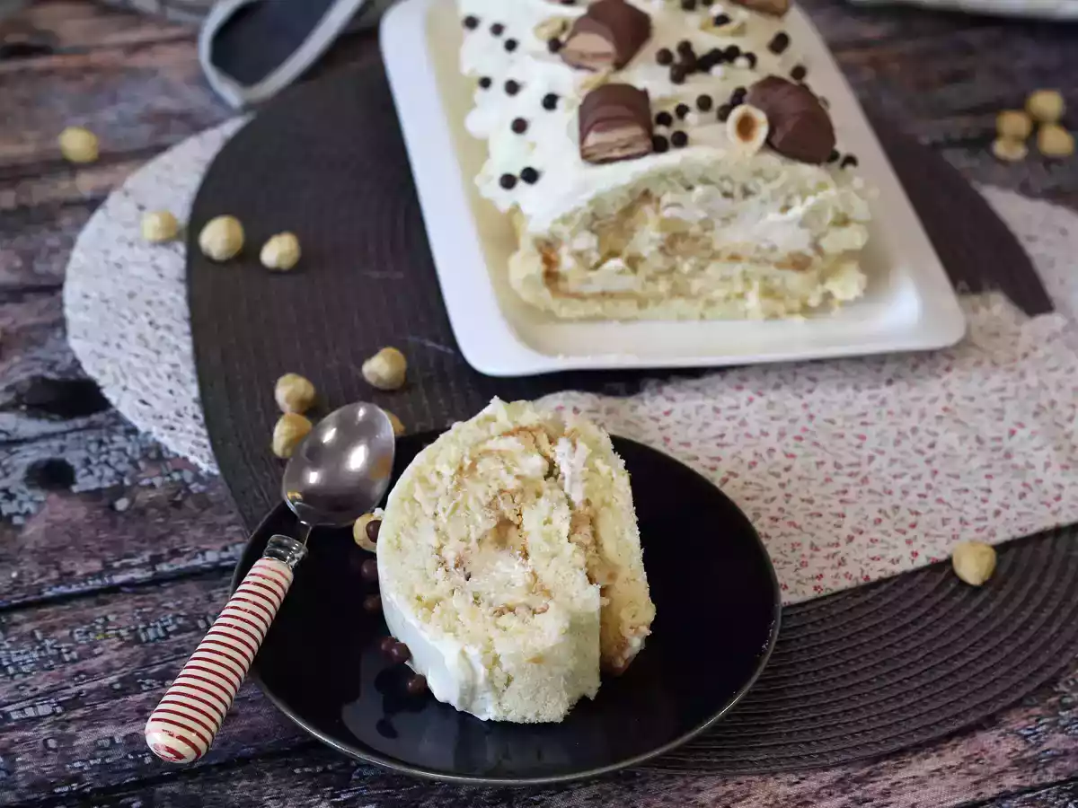 Makkelijk broodje met Kinder Bueno-smaak, perfect als verjaardagstaart of kerststol! - foto 5