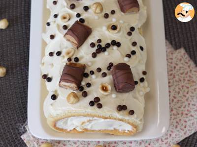 Makkelijk broodje met Kinder Bueno-smaak, perfect als verjaardagstaart of kerststol! - foto 3