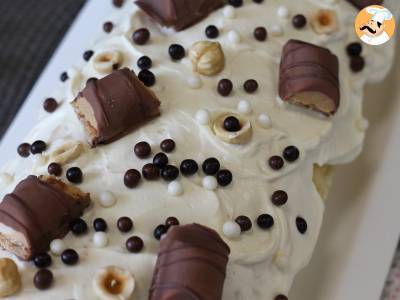 Makkelijk broodje met Kinder Bueno-smaak, perfect als verjaardagstaart of kerststol! - foto 7