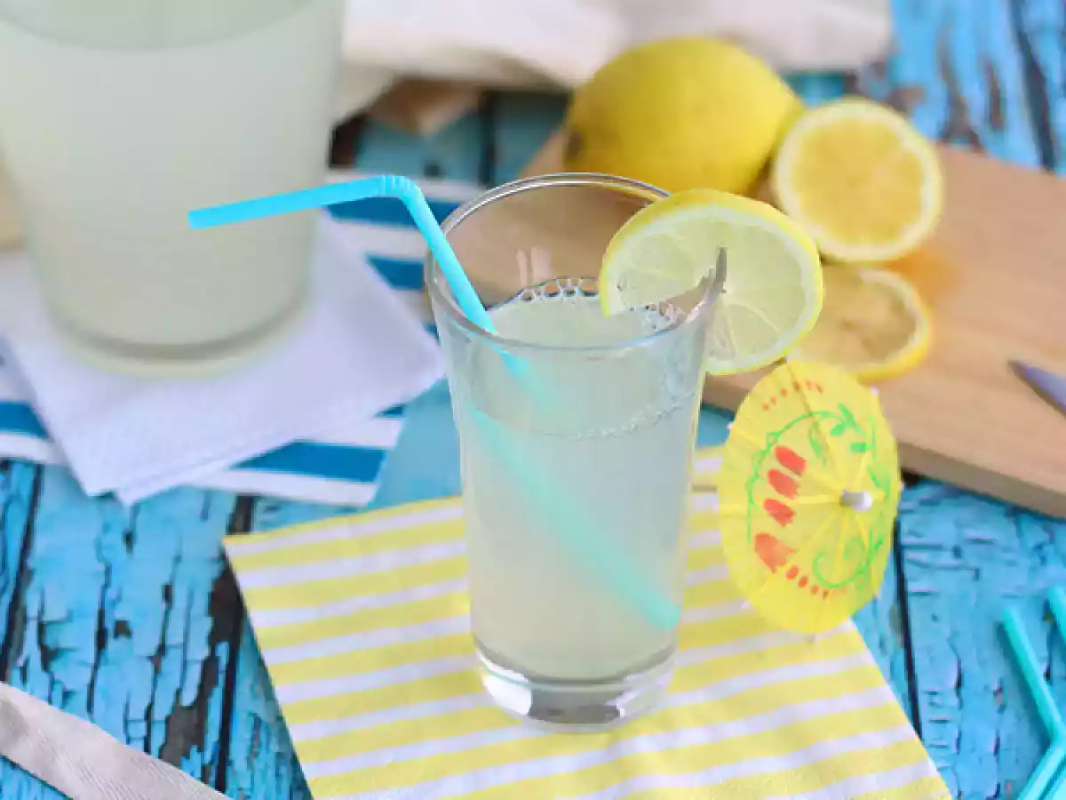 Makkelijke, dorstlessende limonade