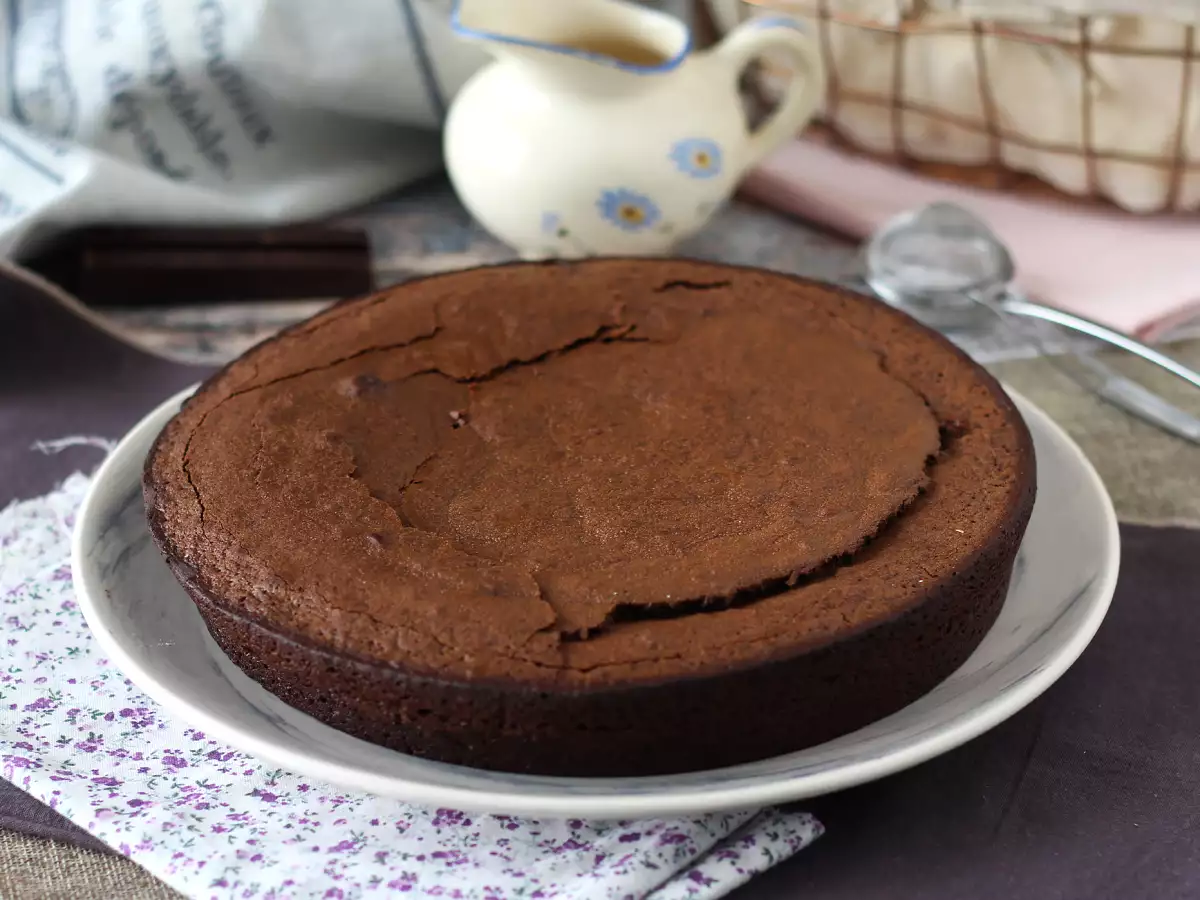 Makkelijke en smeuïge chocoladetaart - foto 2