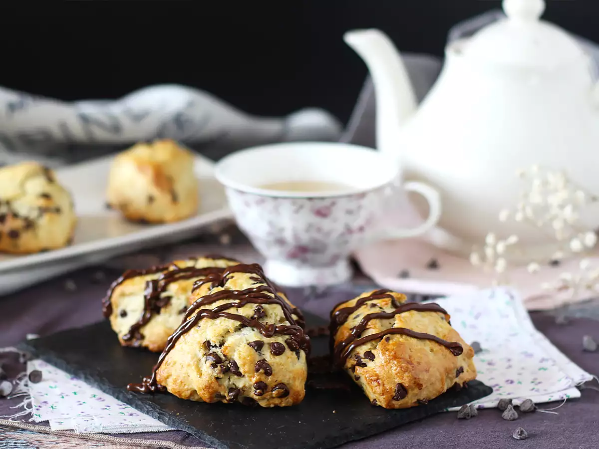Makkelijke, heerlijk luchtige chocoladescones - foto 4