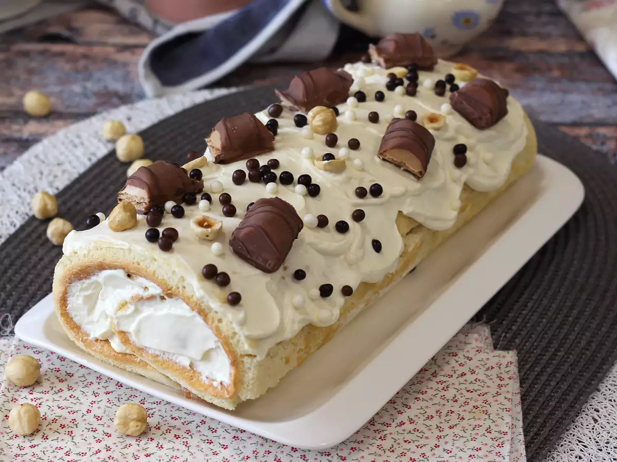Makkelijke Kinder Bueno-rolcake, perfect als verjaardagstaart of kerststronk! - foto 4