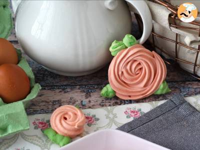 Meringues in de vorm van schattige roosjes! - foto 4