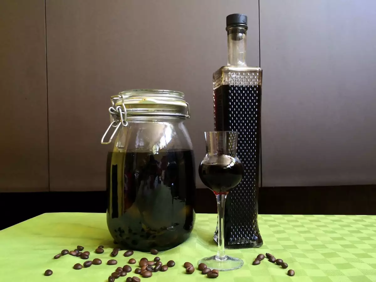 Nocino: recept en ingrediënten om deze walnotenlikeur thuis te maken - foto 3