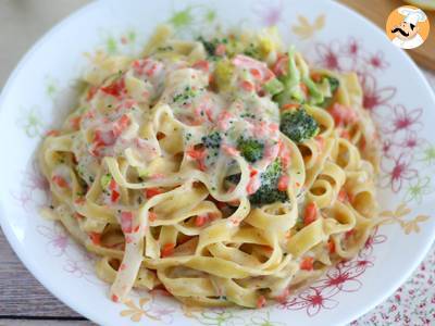 One pot pasta - Tagliatelle met zalm en broccoli - foto 2