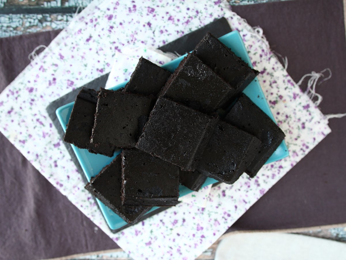 Oreo taart met slechts 3 ingrediënten, klaar in 6 minuten in de magnetron! - foto 3