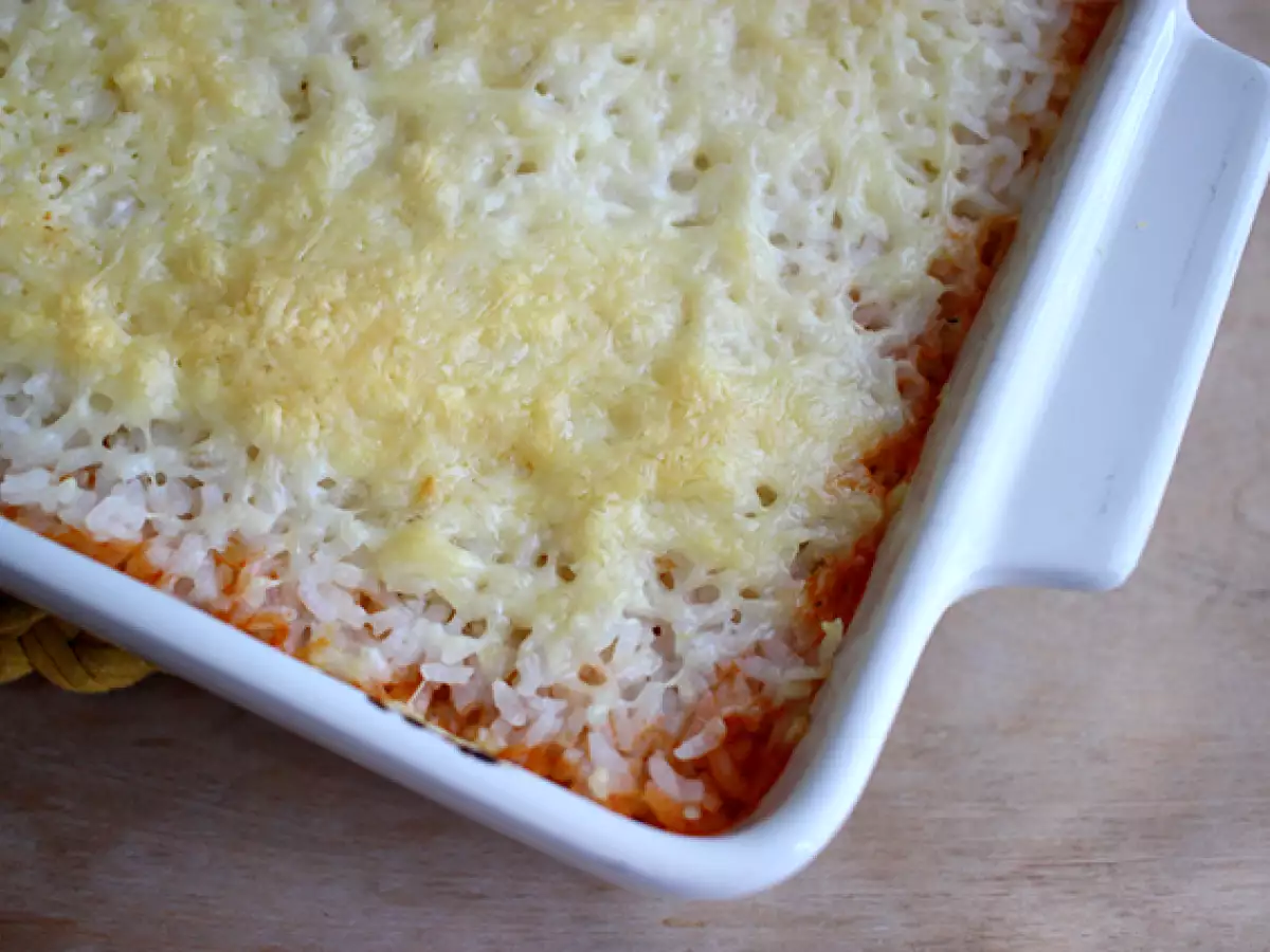 Ovenschotel met rijst en tomaat