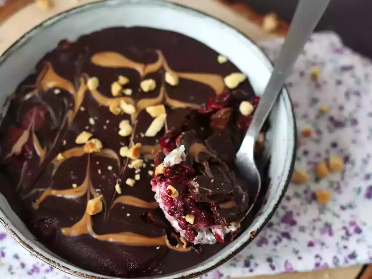 Overnight oats, rood fruit en chocolade, een gezond en stevig ontbijt! - foto 2