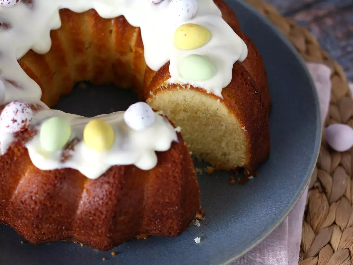 Paas Bundt cake met citroen en witte chocolade - foto 5