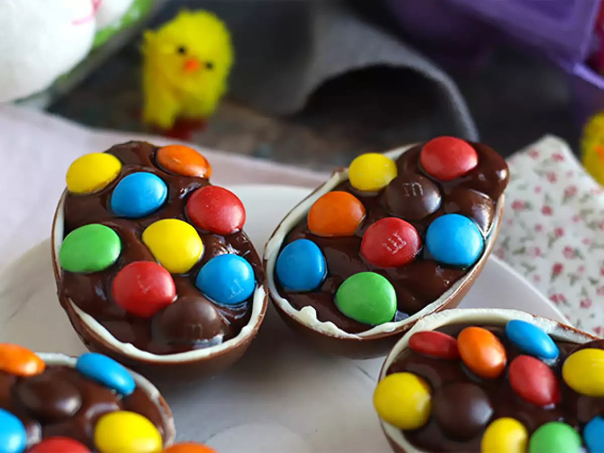 Paaseieren gevuld met chocoladevla en M&M's - foto 4