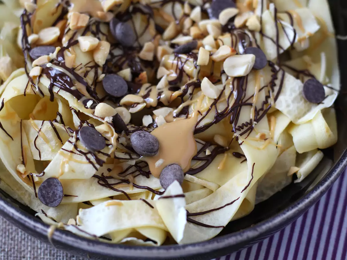 Pannenkoek tagliatelle met chocolade en pinda's! - foto 2