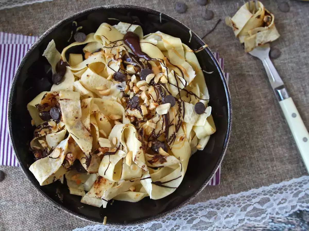 Pannenkoek tagliatelle met chocolade en pinda's! - foto 4