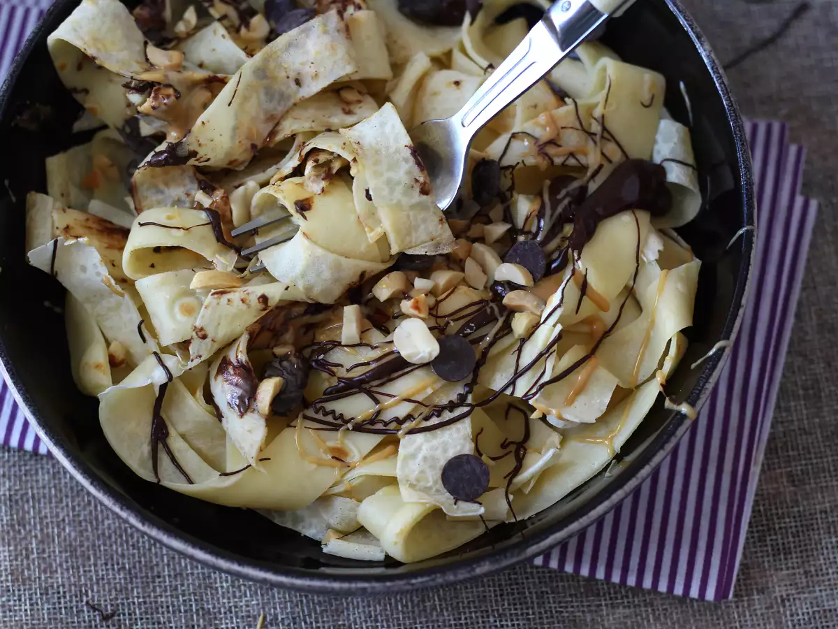Pannenkoek tagliatelle met chocolade en pinda's! - foto 7