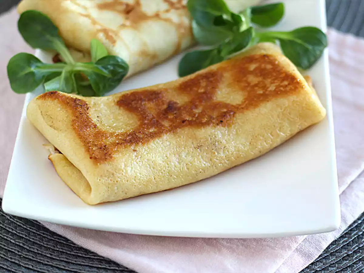 Pannenkoeken gevuld met béchamelsaus, kaas en ham - foto 3