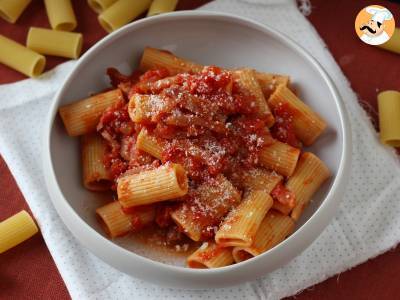 Pasta all'amatriciana, het traditionele recept stap voor stap uitgelegd - foto 3