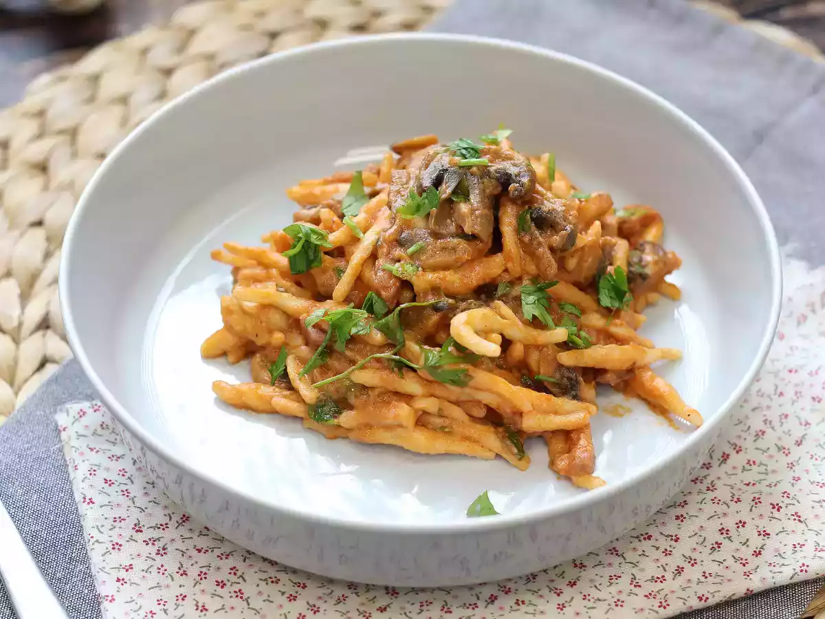Pasta alla boscaiola, het ideale voorgerecht voor de herfst en winter