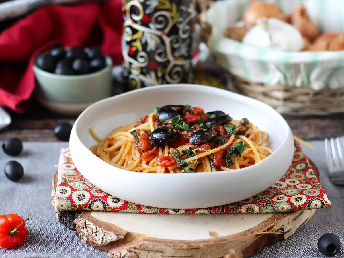 Pasta alla puttanesca: een snel en smaakvol pastagerecht