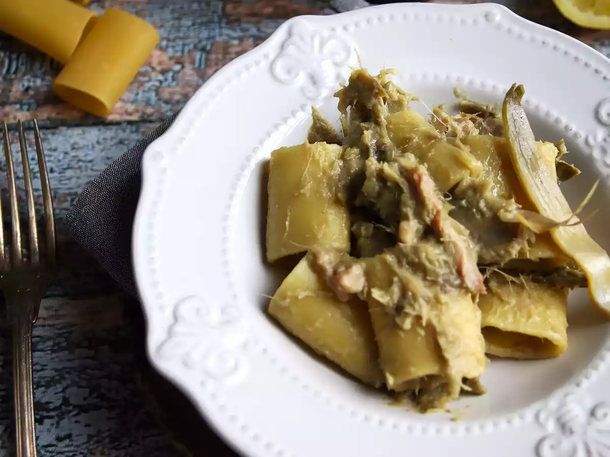 Pasta met artisjokken en spek, een lekker en gemakkelijk te bereiden voorgerecht - foto 2