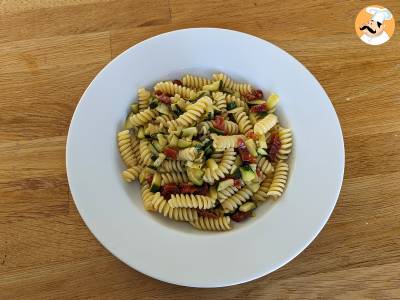 Pasta met courgettes en zongedroogde tomaten: een snel en lekker voorgerecht! - foto 2