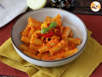 Pasta met paprika en philadelphia