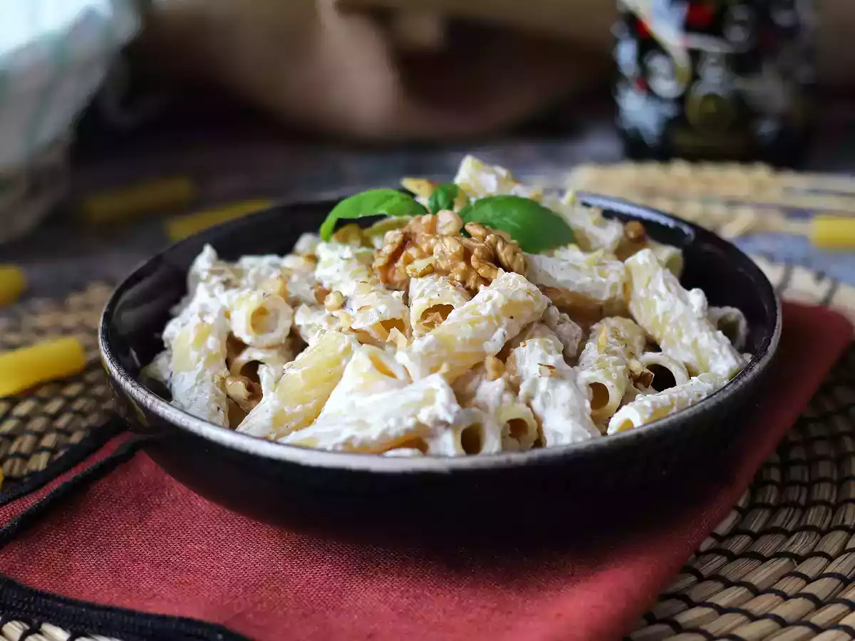 Pasta met ricotta en walnoten: romig en knapperig