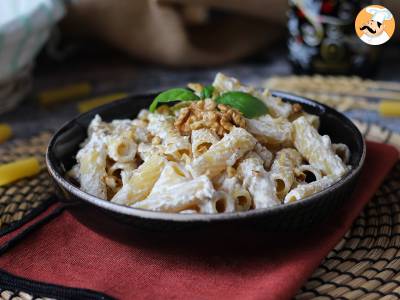 Pasta met ricotta en walnoten: romig en knapperig