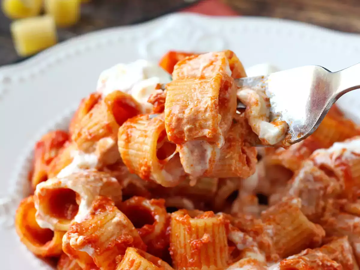 Pasta met stracciatella en romige tomaat: het voorgerecht klaar in 10 minuten - foto 3