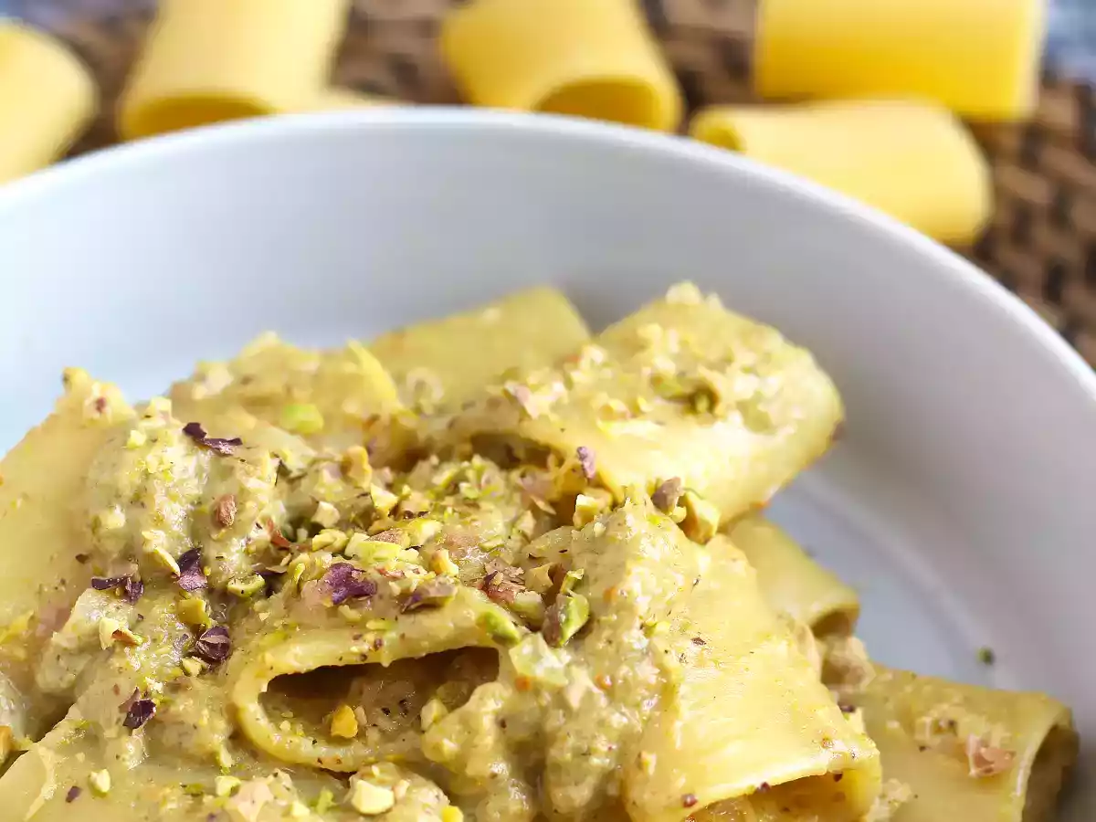 Pasta met tonijn, pistachenoten en citroen - foto 4
