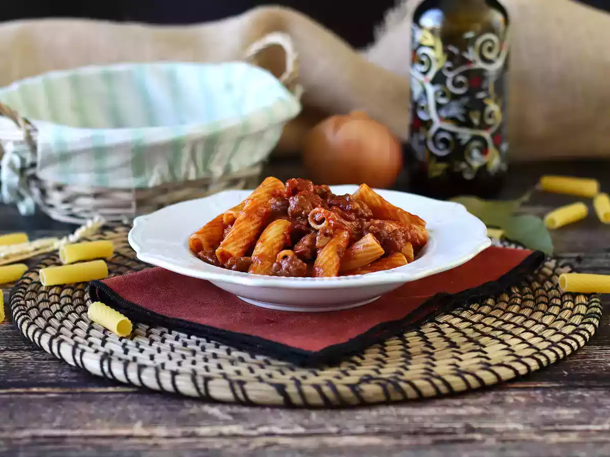 Pasta met worstsaus: een eenvoudig gerecht met intense smaak - foto 7