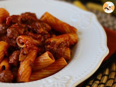 Pasta met worstsaus: een eenvoudig gerecht met intense smaak - foto 4