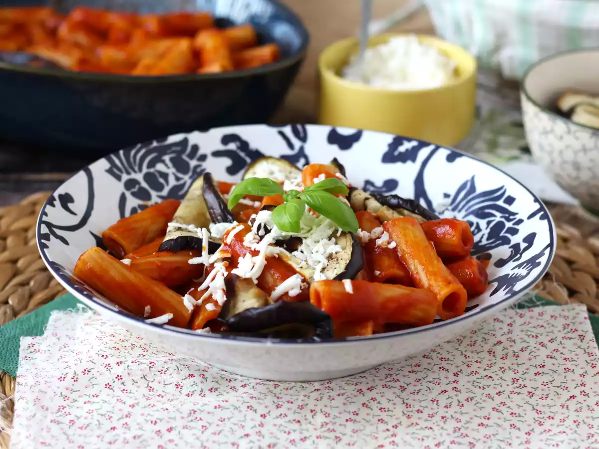 Pasta Siciliana met aubergine, de makkelijke en lichte versie - Pasta alla Norma - foto 6