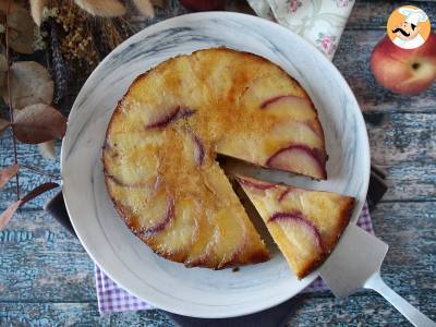 Perzik upside-down cake, vochtig, smeltend en gekarameliseerd - foto 8