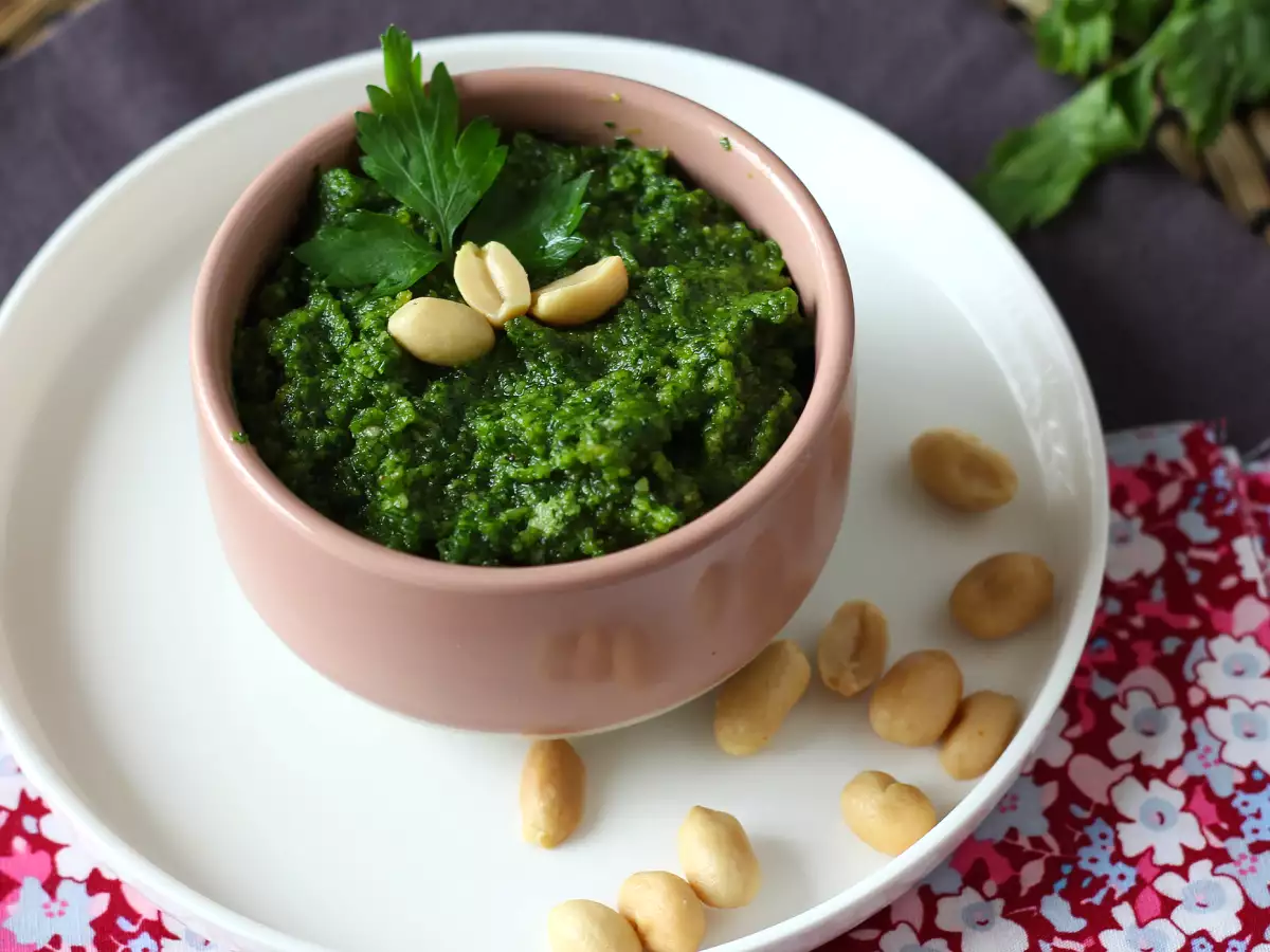 Peterseliepesto met pinda's: een explosie van smaak - foto 2