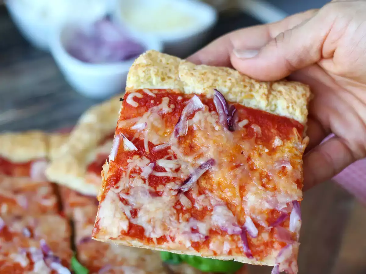 Pizza met cottage cheese