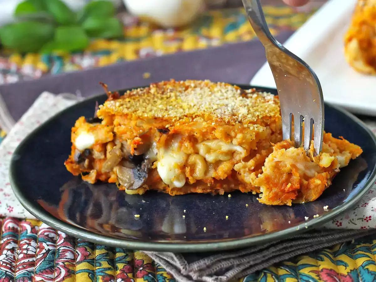 Pompoengehaktbrood met champignons en draderige scamorza kaas: lekker en makkelijk gebakken recept - foto 6