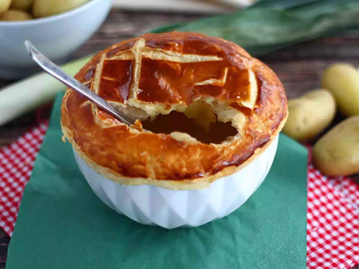 Prei-aardappelsoep met bladerdeegkorst - foto 3