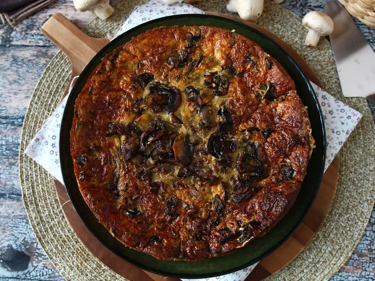 Quiche zonder deeg met champignons, spek en cottage cheese - foto 2