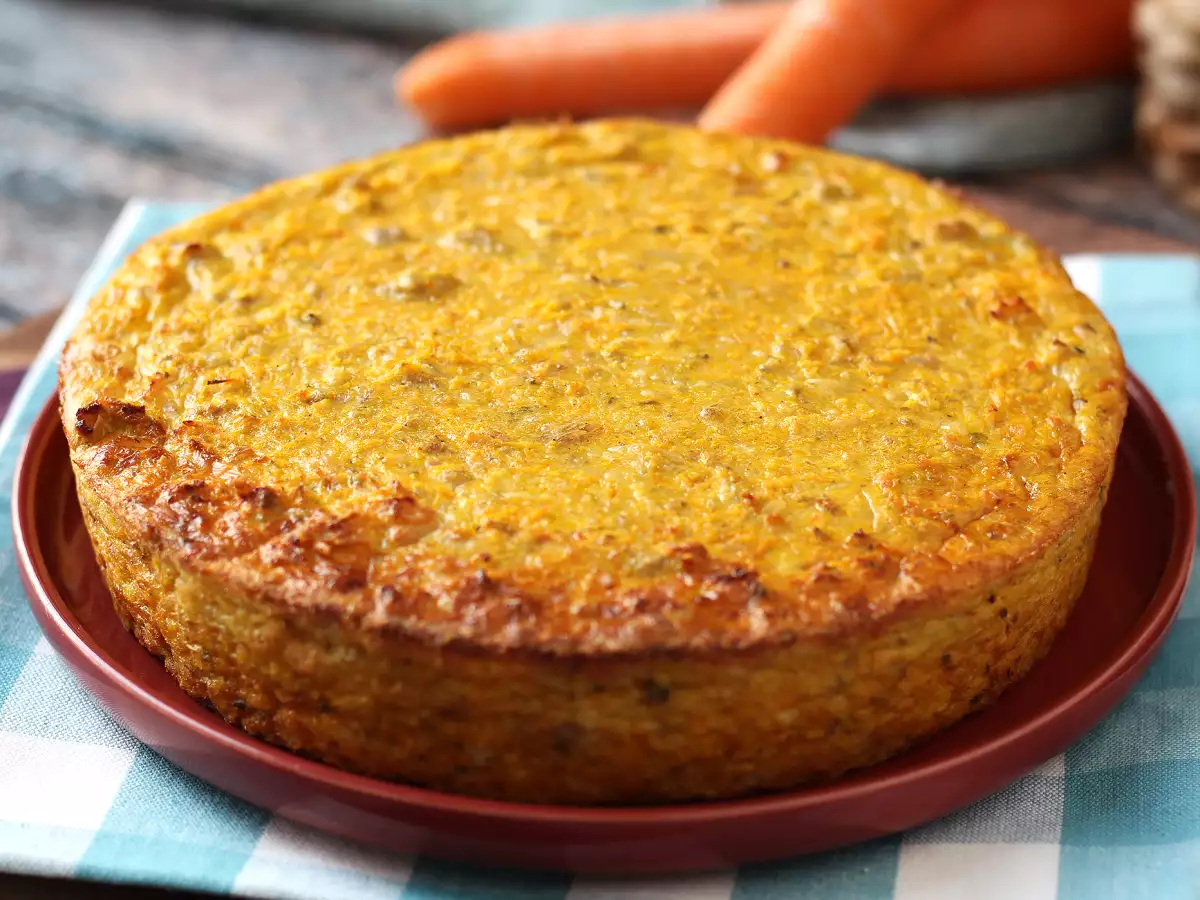 Quiche zonder deeg met tonijn, wortelen en cottage cheese: eenvoudig en eiwitrijk - foto 3