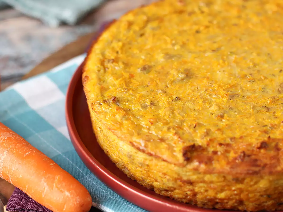 Quiche zonder deeg met tonijn, wortelen en cottage cheese: eenvoudig en eiwitrijk - foto 4