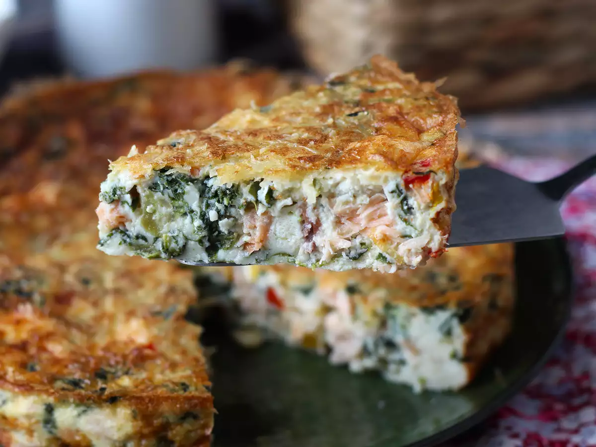 Quiche zonder korst met zalm, spinazie en cottage cheese