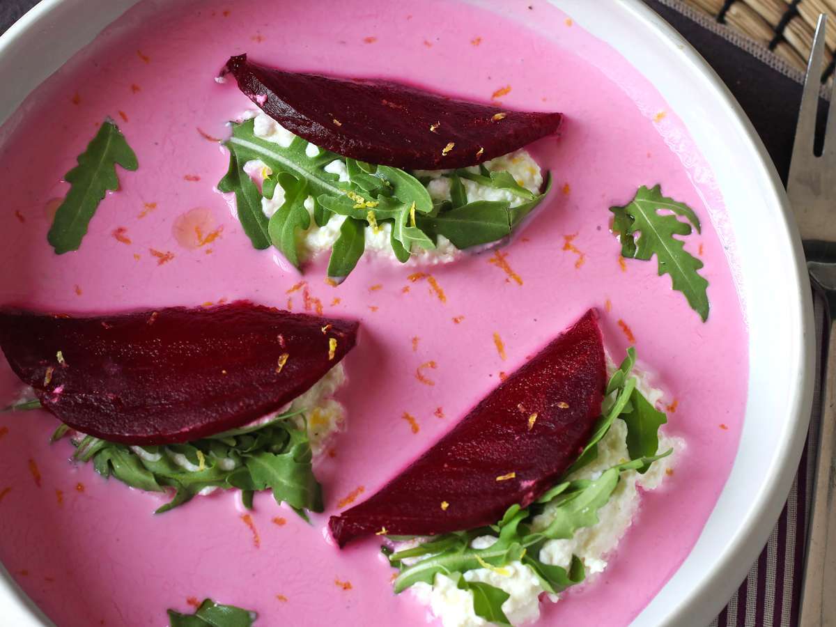 Ravioli van rode biet, een eenvoudig en elegant voorgerecht