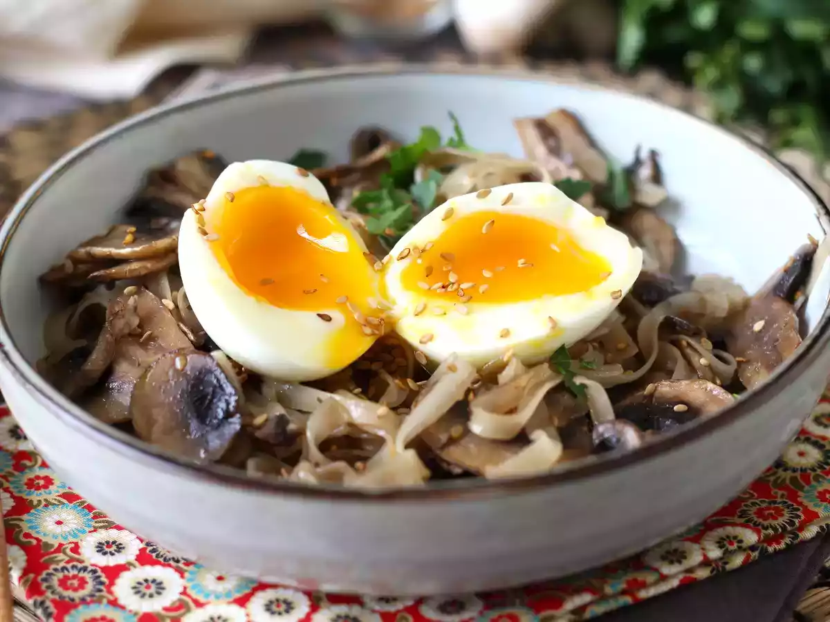 Rijstnoedels met champignons en een zachtgekookt ei! - foto 4